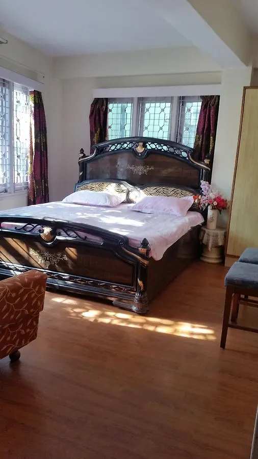 Flyer Exotica Bed & Breakfast Shimla 3*,  India