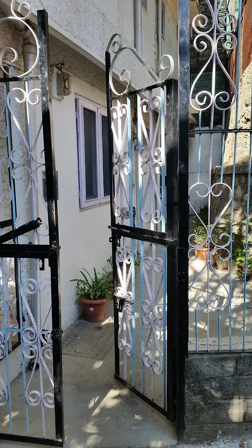 Flyer Exotica Bed & Breakfast Shimla